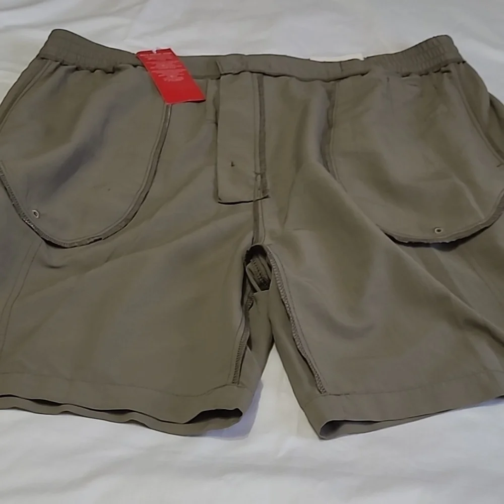 🩳NWT World Wide Sportsman Baitcast Shorts Sz 44 Gravel color